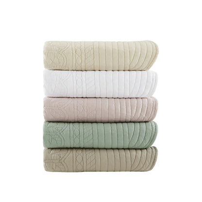 Kelzarro™ Oversized Quilted Throw Blanket – White Scalloped Edge Bed Blanket 60x72"